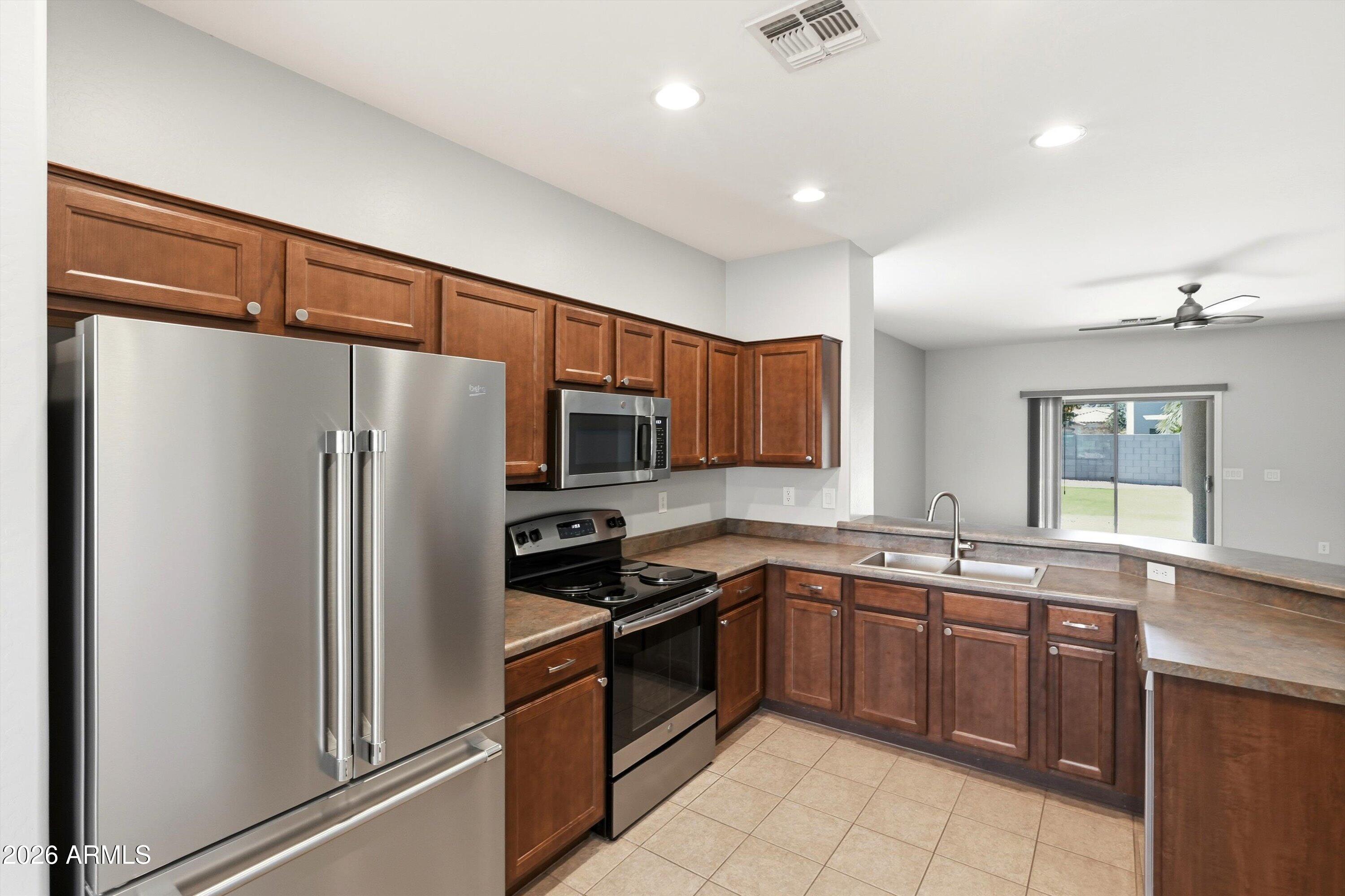 225 West Reeves Avenue Queen Creek, AZ 85140 - Photo 6 of 29 06-DSC06473