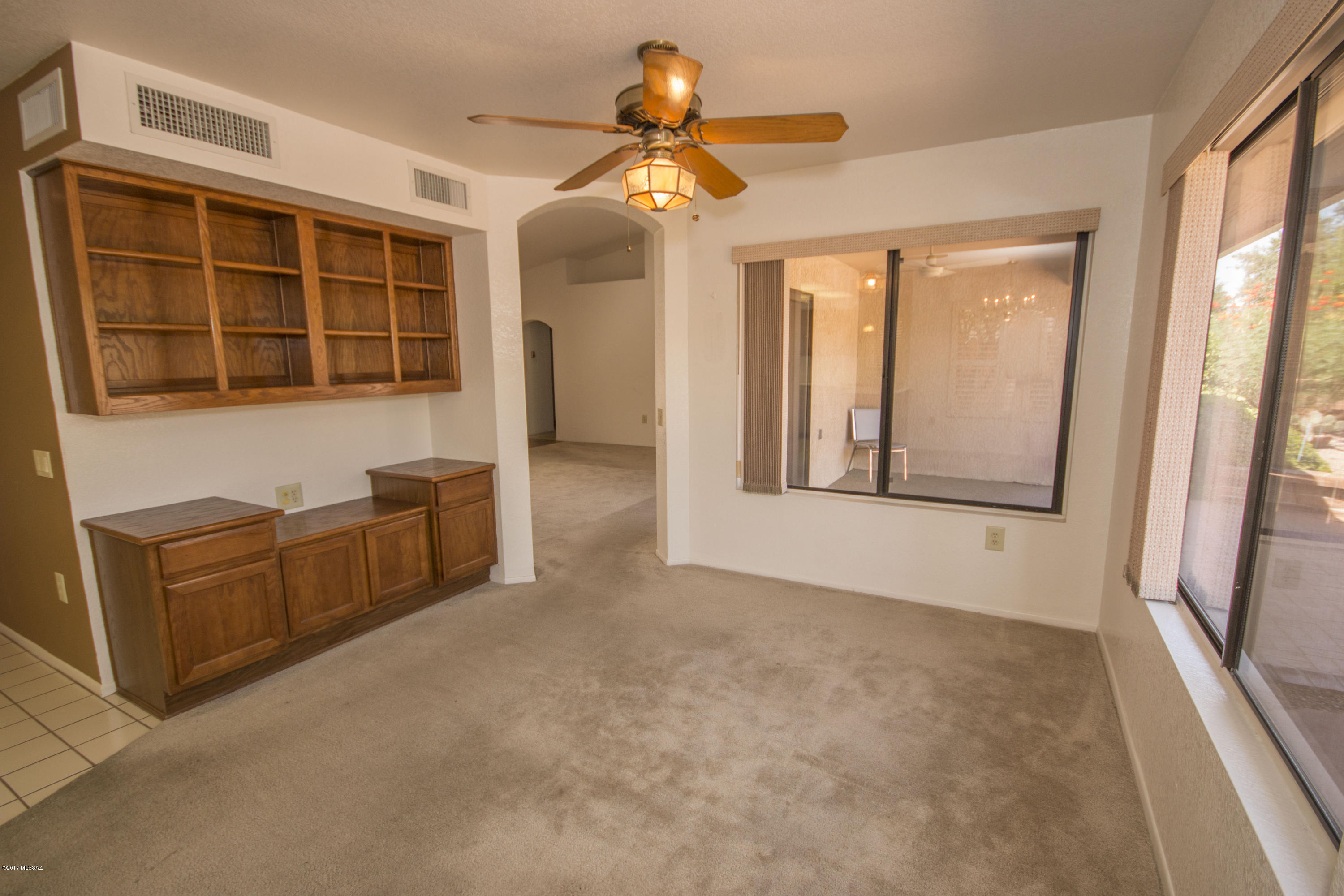 945 East Rising Sun Drive Oro Valley, AZ 85755 - Photo 5 of 24