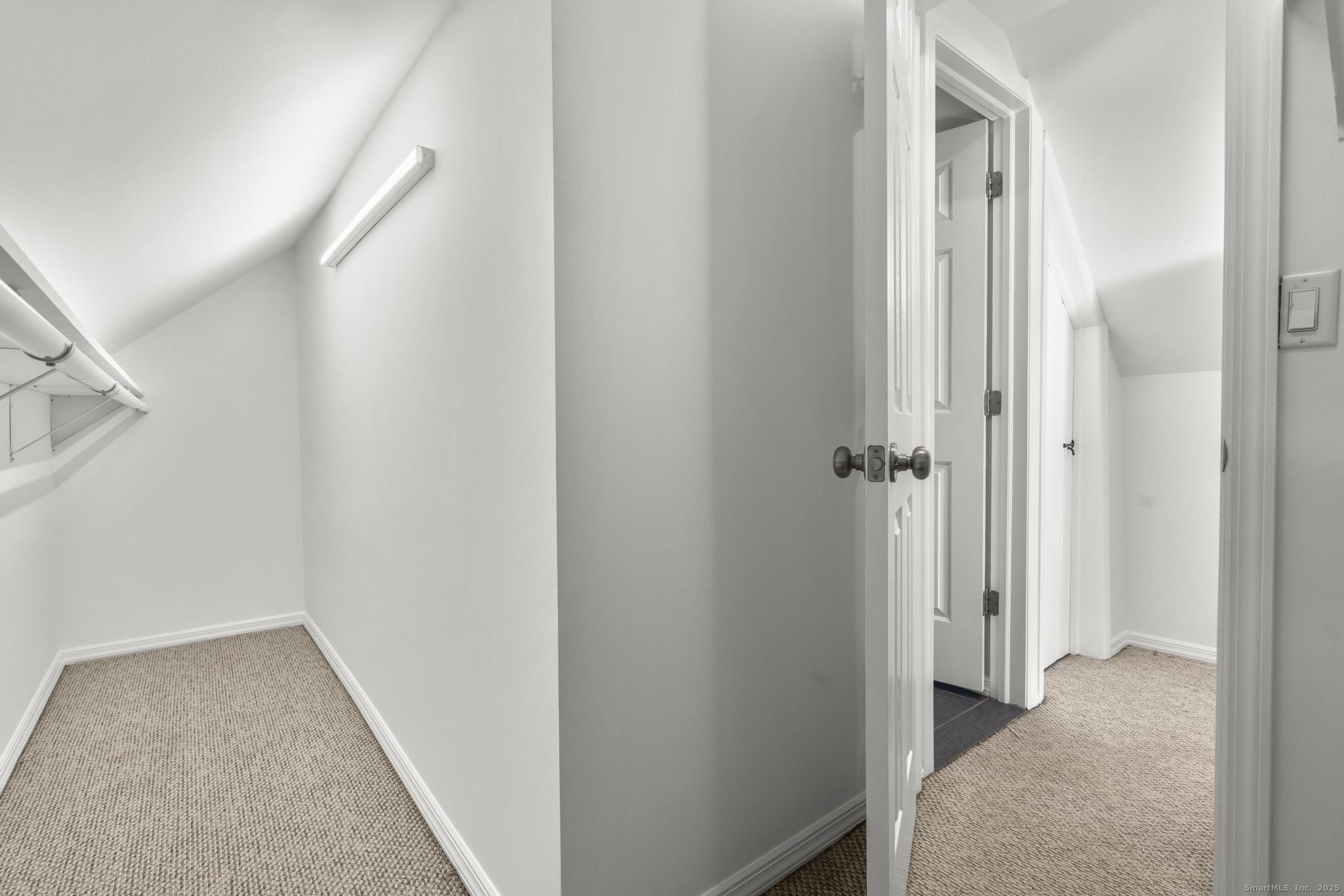 16 Silk Street Norwalk, CT 06850 - Photo 14 of 34