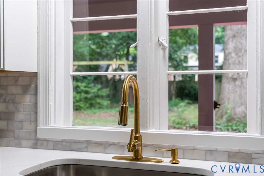1136 Overbrook Road Petersburg, VA 23805 - Photo 21 of 51 Kitchen sink featuring a gooseneck gold-tone fauce