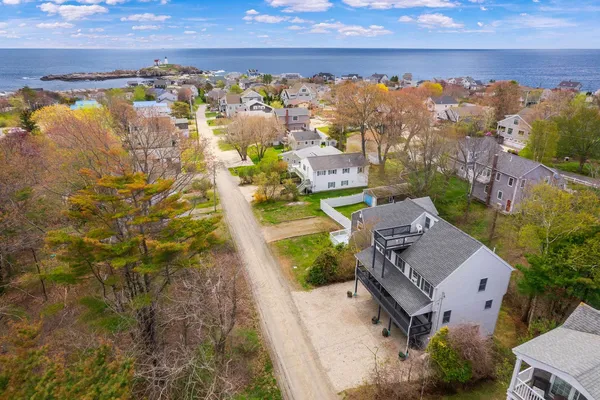 $1,049,000 | 31 Highland Avenue, York, ME 03909