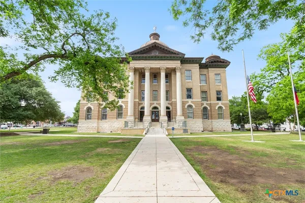 a picture of floor plan