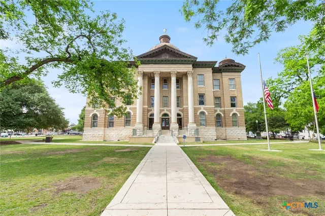 a picture of floor plan