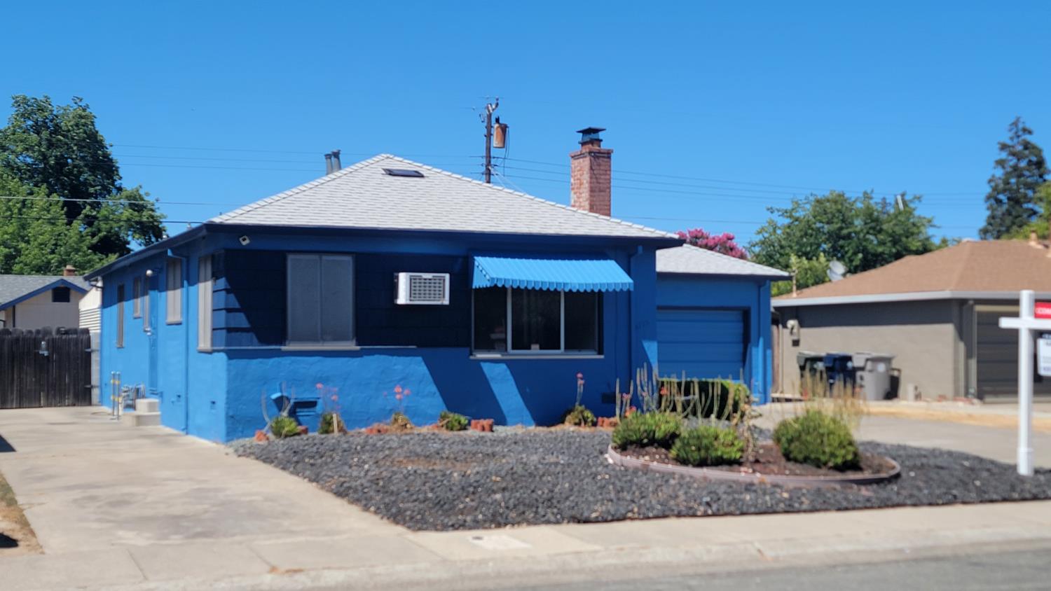 2113 Fruitridge Road Sacramento, CA 95822 - Photo 1 of 34