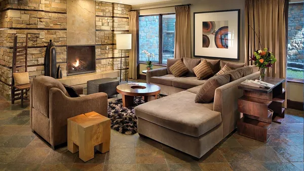 $95,000 | 50 Canyon Boulevard, Unit B33, Mammoth Lakes, CA 93546