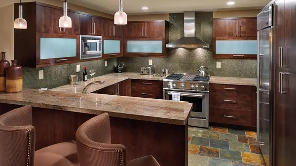 $95,000 | 50 Canyon Boulevard, Unit B33, Mammoth Lakes, CA 93546