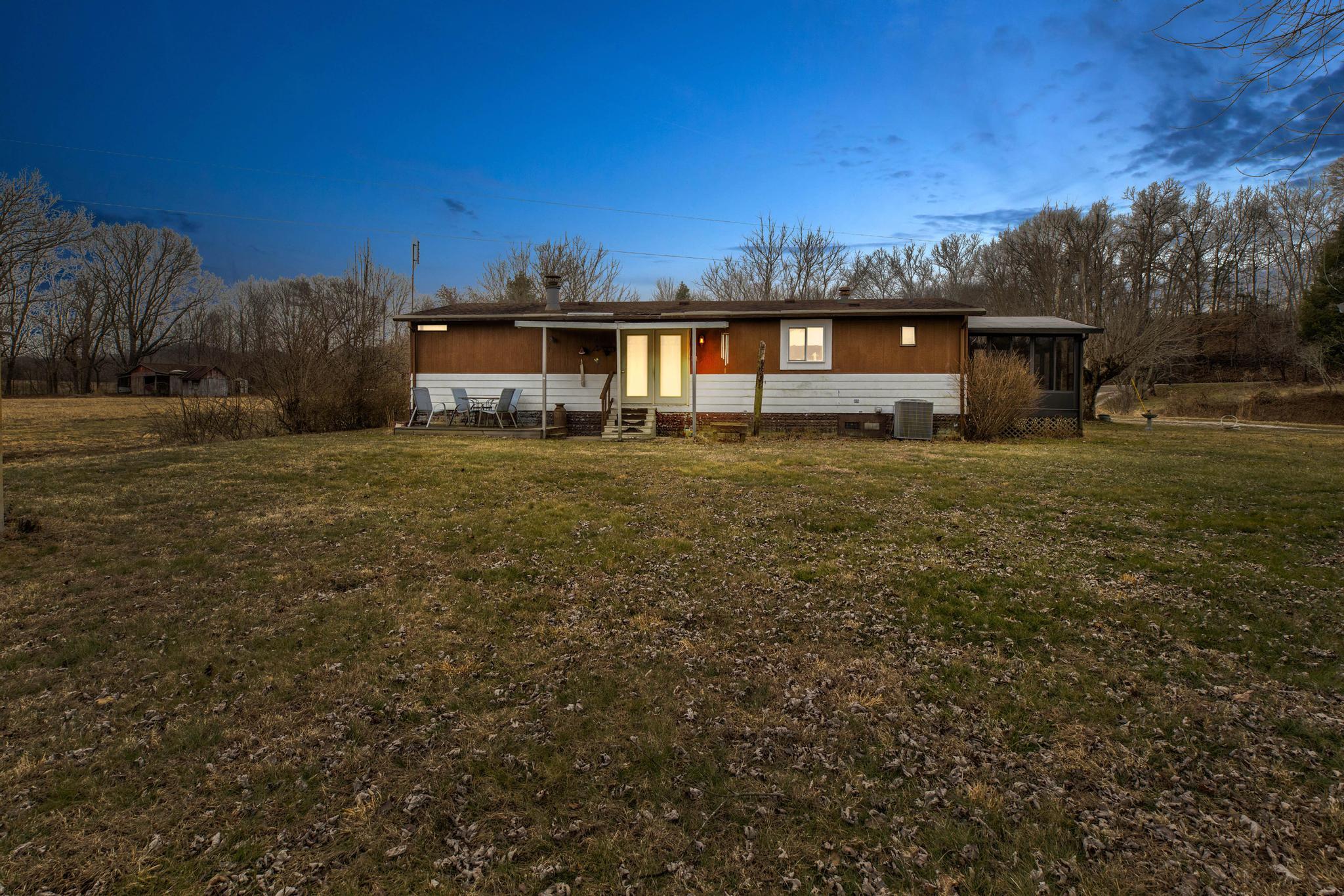 8340 Levee Road Jeffersonville, KY 40337 - Photo 20 of 28 PWM25973_4_5 copy