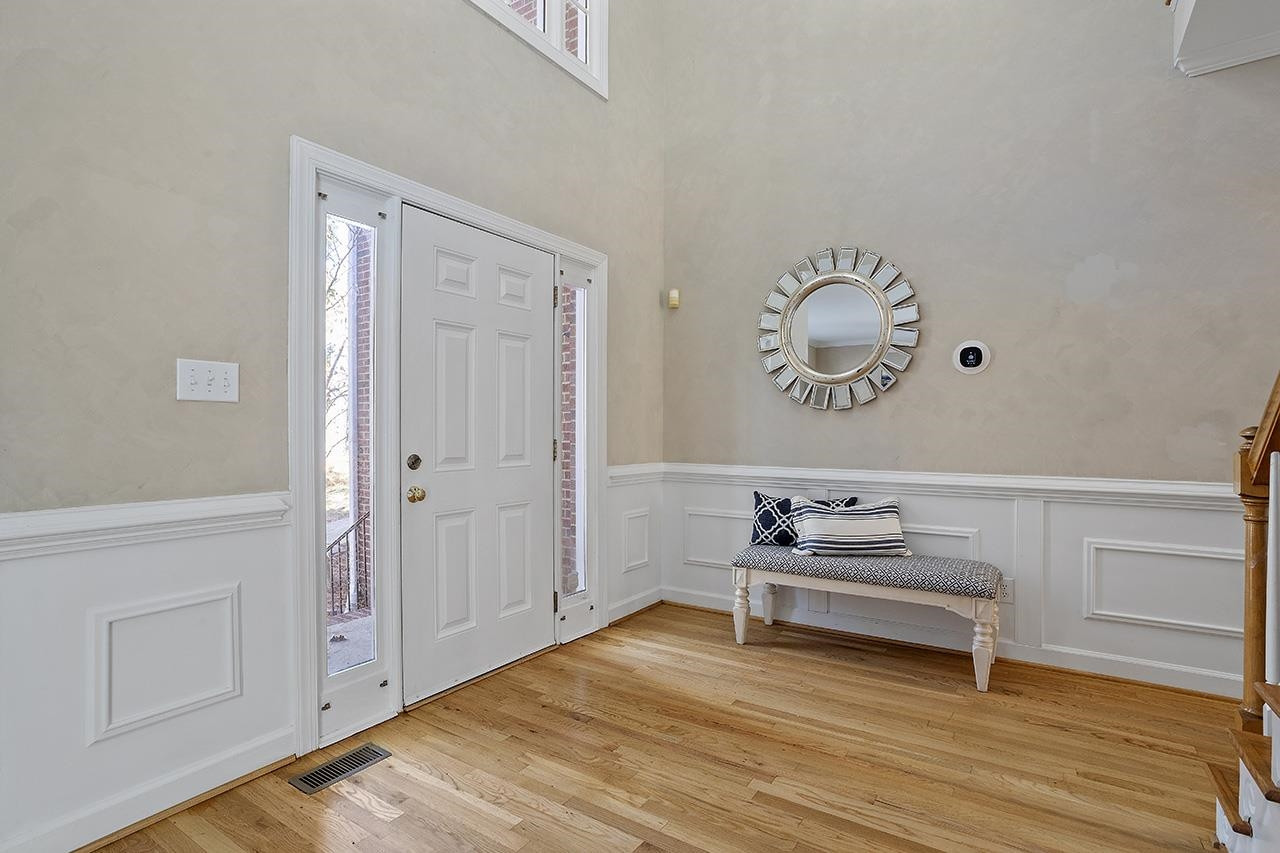 2433 Sunnystone Way Raleigh, NC 27613 - Photo 5 of 33 Photo 5