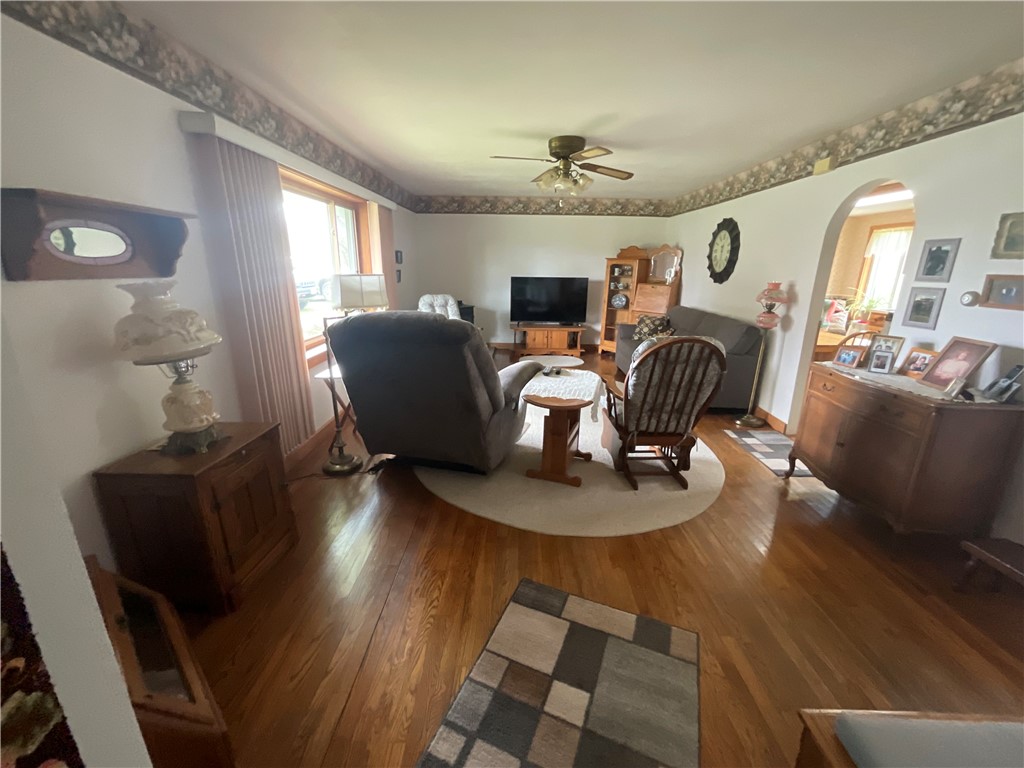 11586 Armison Road Hume, NY 14735 - Photo 10 of 31 Living Room