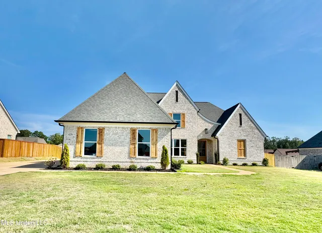 $499,900 | 4276 Brooke Drive, Nesbit, MS 38651