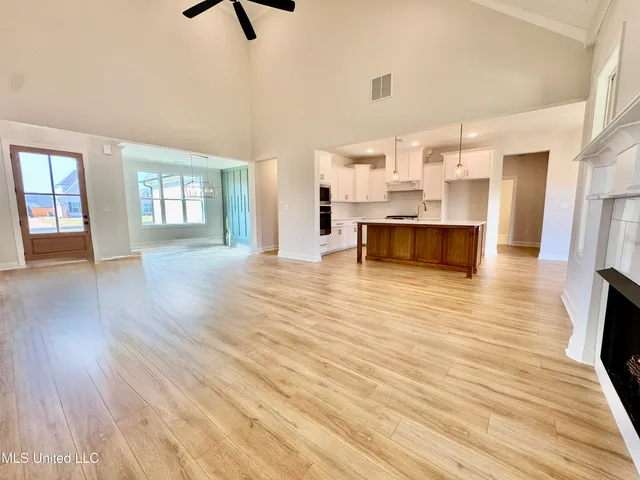 $499,900 | 4276 Brooke Drive, Nesbit, MS 38651