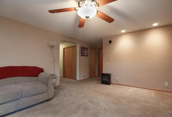 $212,500 | 2857 West 5th Avenue, El Dorado, KS 67042