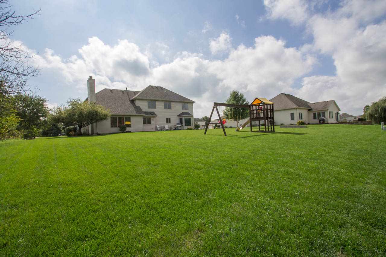 1407 Ely Ridge Pass Fort Wayne, IN 46845 - Photo 3 of 36 Gallery Image 3