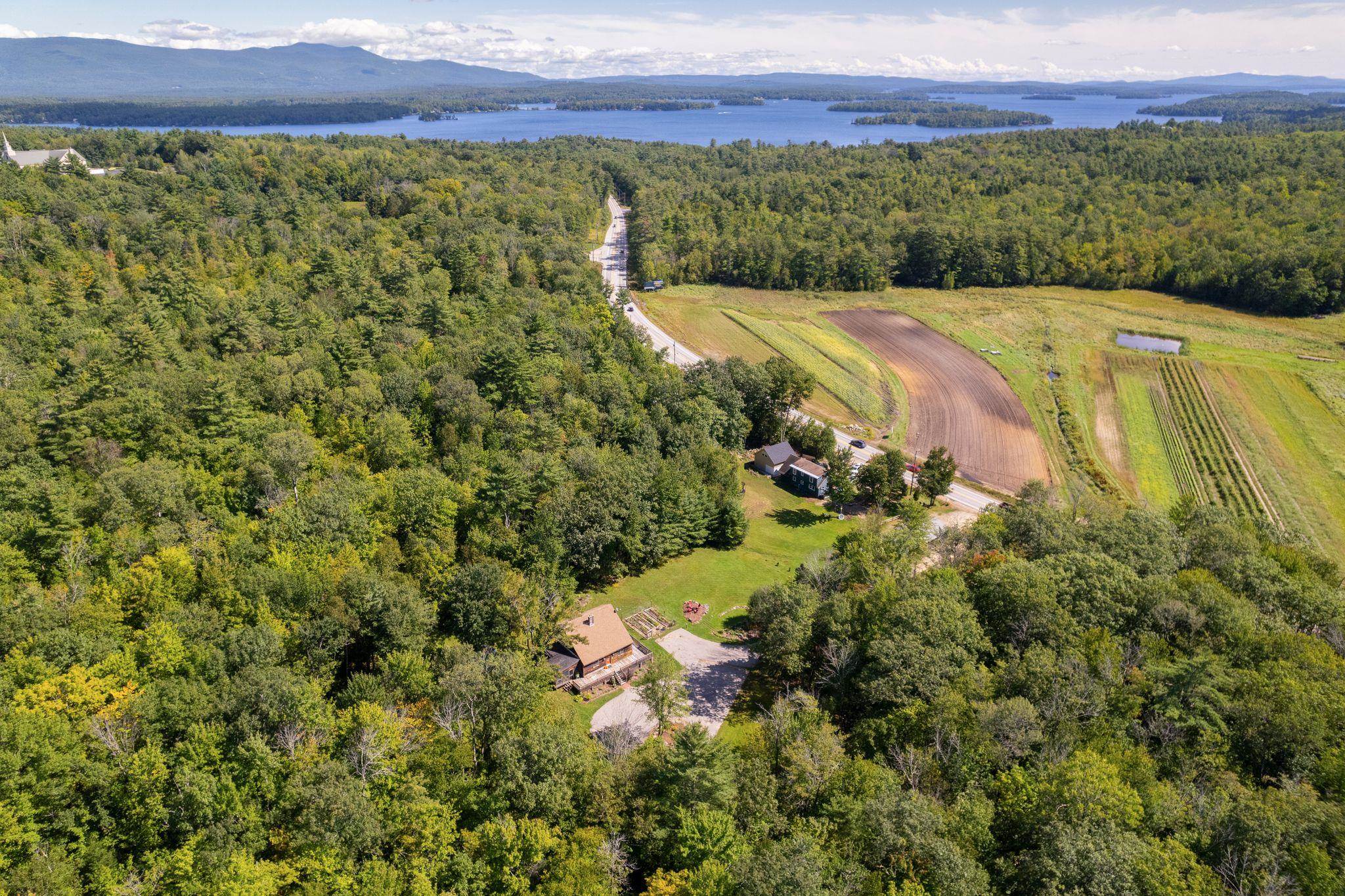 260 Highway 25 Meredith, NH 03253 - Photo 26 of 40