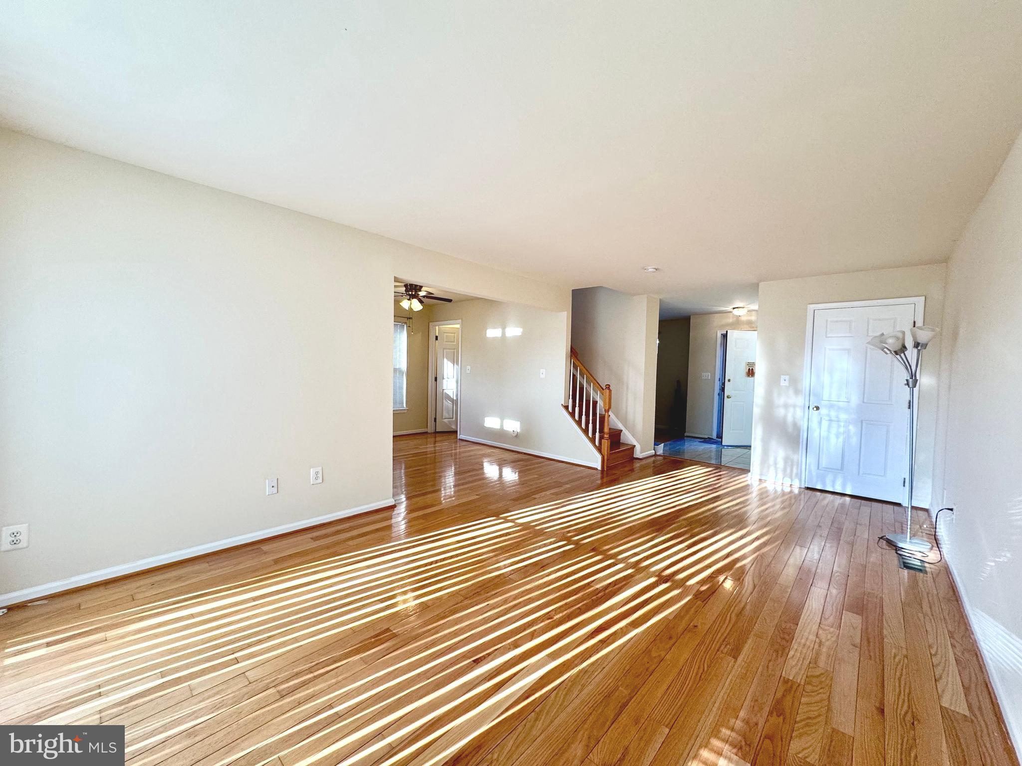 22006 Stone Boyds, MD 20841 - Photo 10 of 47 Bright family room