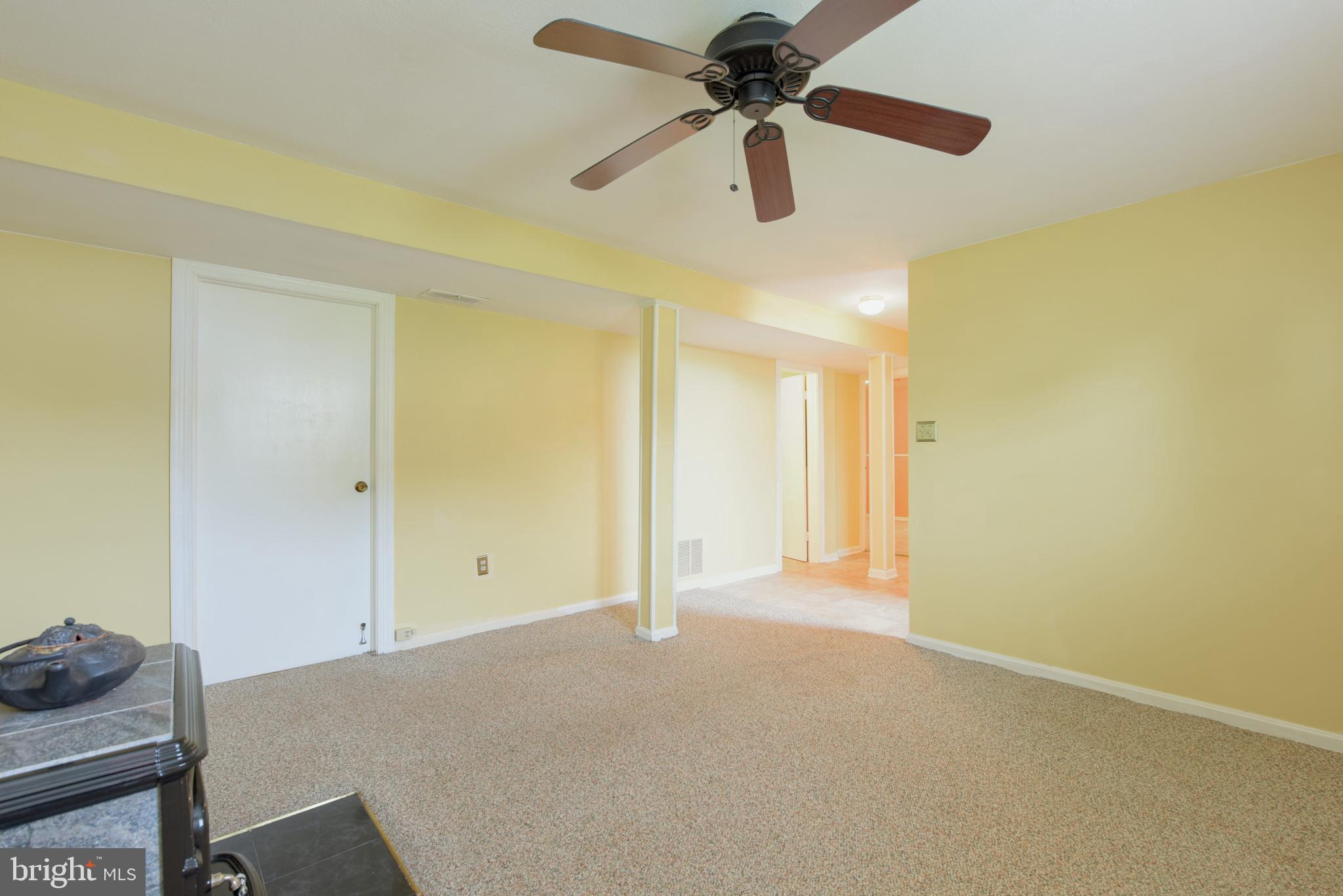 143 North Harrison Road Sterling, VA 20164 - Photo 16 of 36 Gallery Image 16