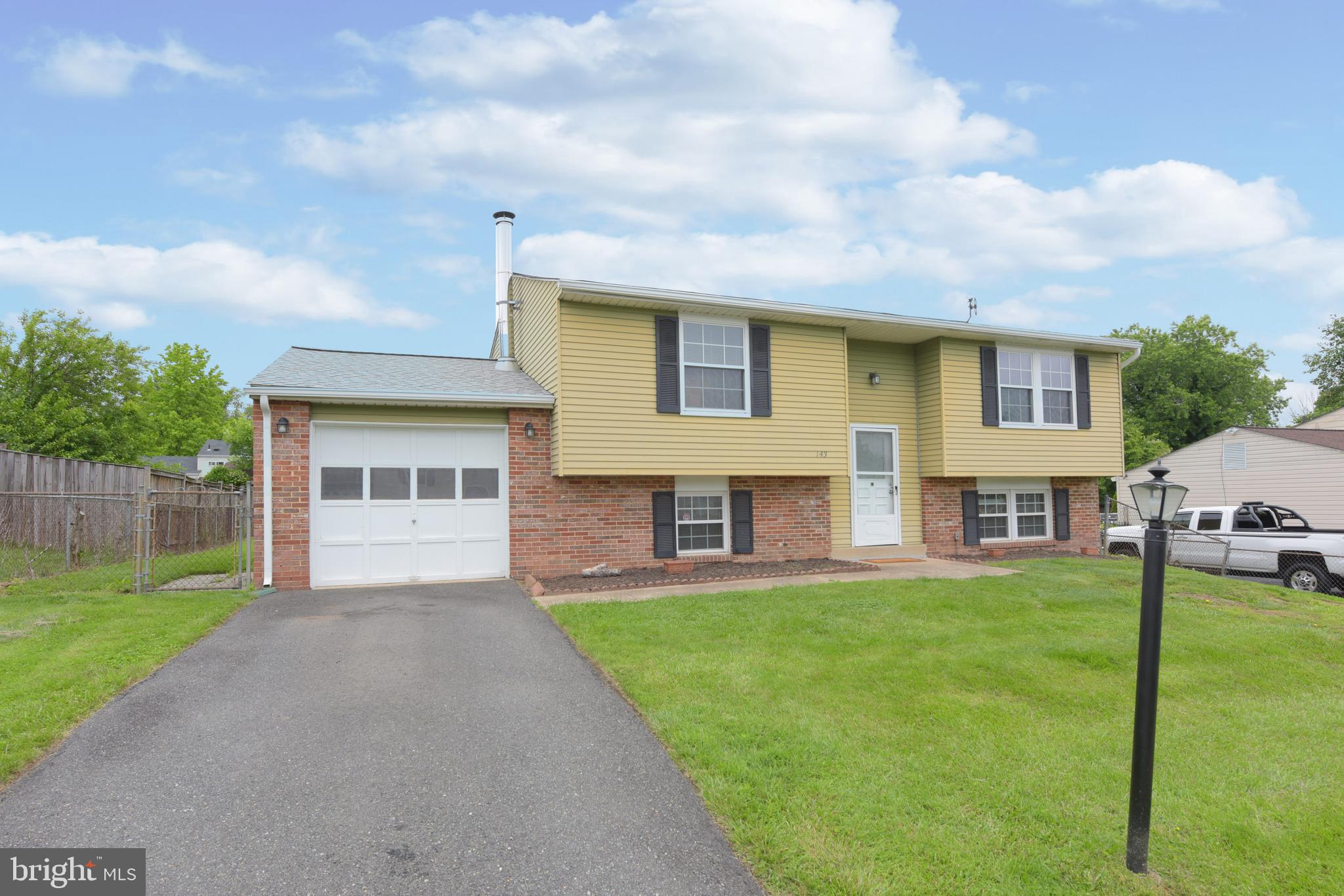 143 North Harrison Road Sterling, VA 20164 - Photo 35 of 36 Gallery Image 35