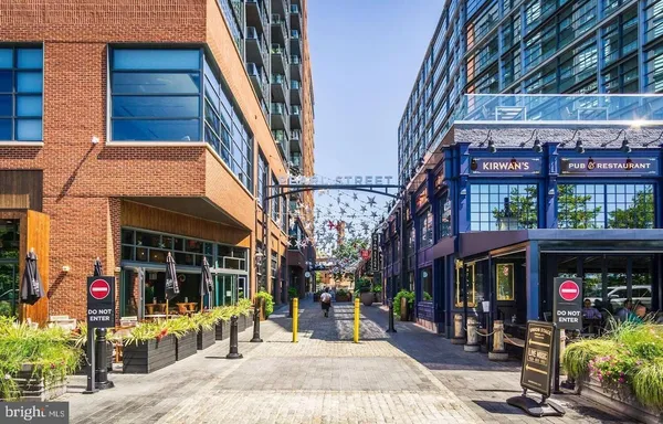 a car parked in front of a building