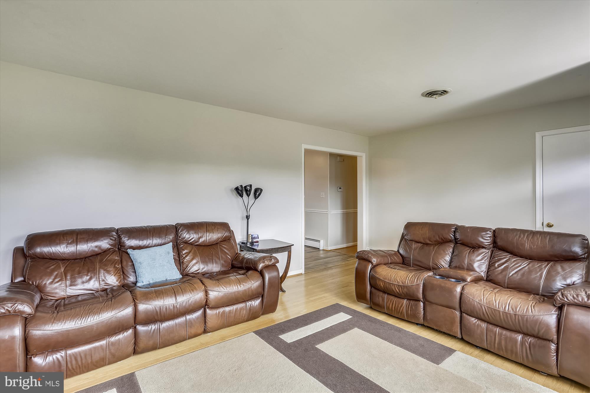 20904 Brooke Knolls Road Gaithersburg, MD 20882 - Photo 15 of 40 Gallery Image 15