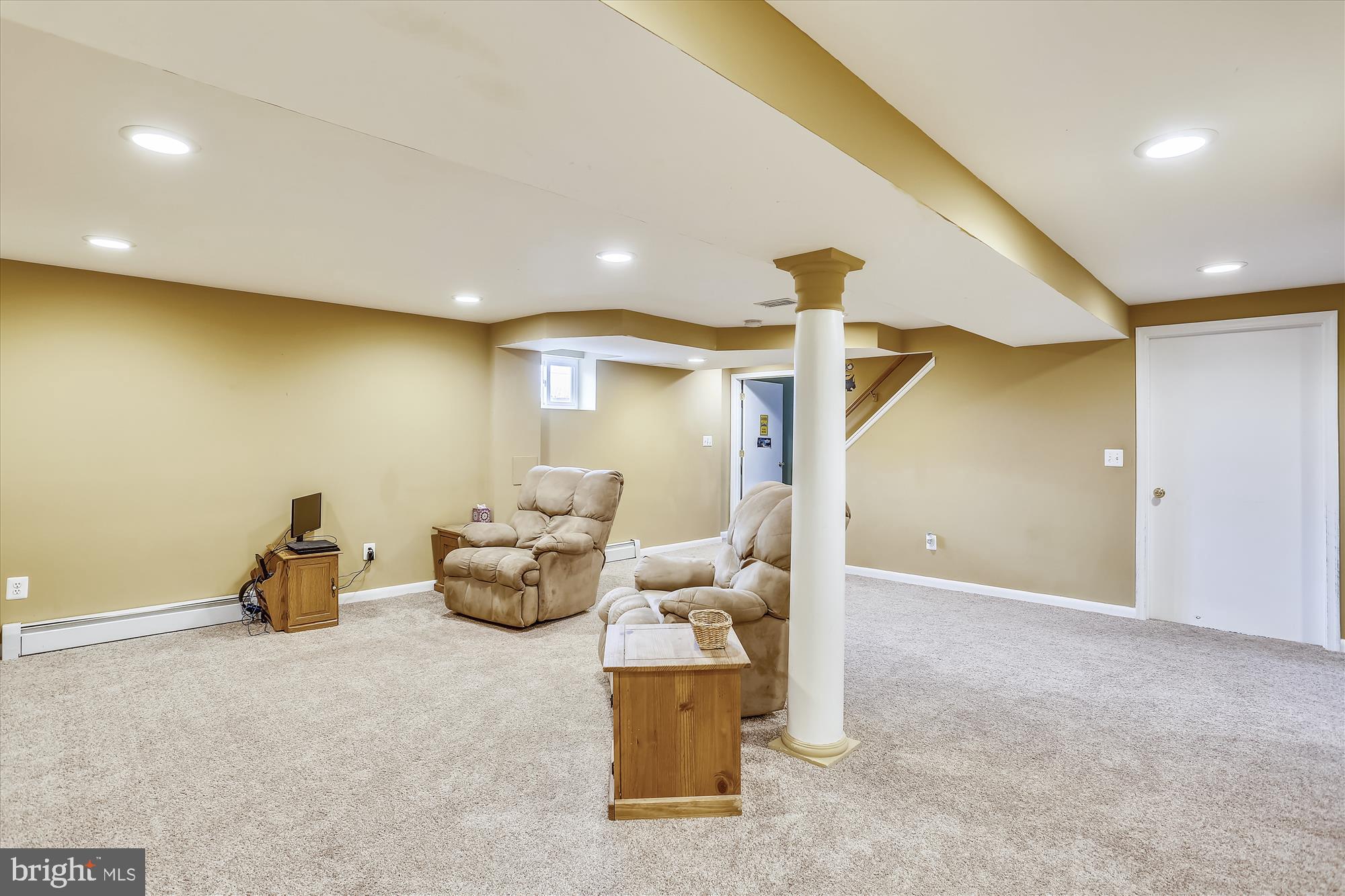 20904 Brooke Knolls Road Gaithersburg, MD 20882 - Photo 26 of 40 Gallery Image 26