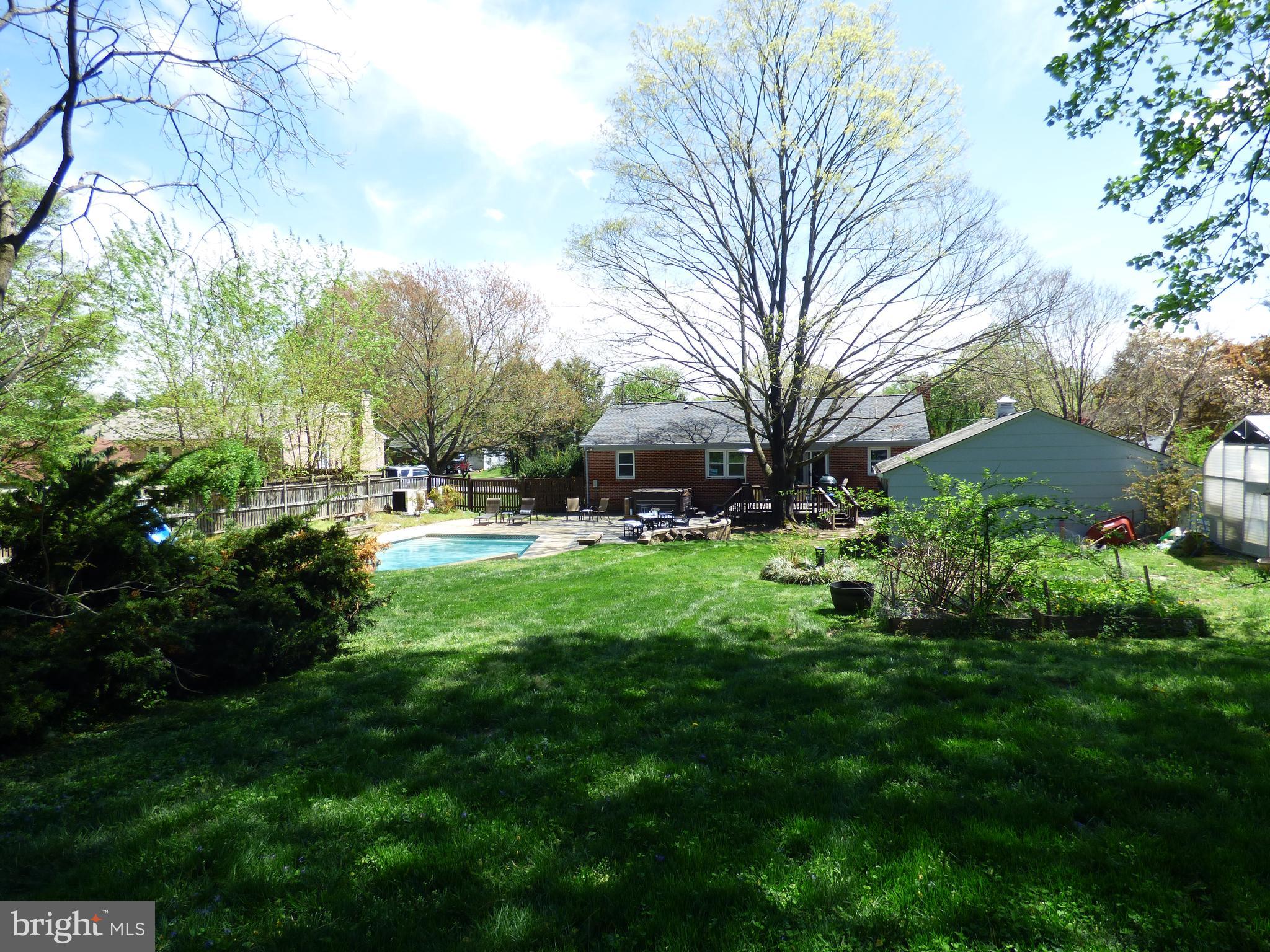20904 Brooke Knolls Road Gaithersburg, MD 20882 - Photo 32 of 40 Gallery Image 32