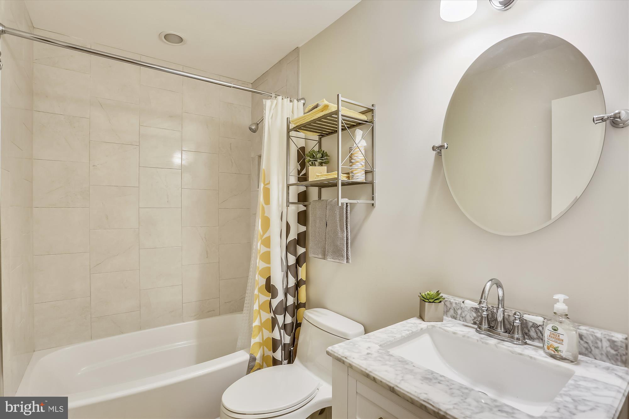 20904 Brooke Knolls Road Gaithersburg, MD 20882 - Photo 8 of 40 Gallery Image 8