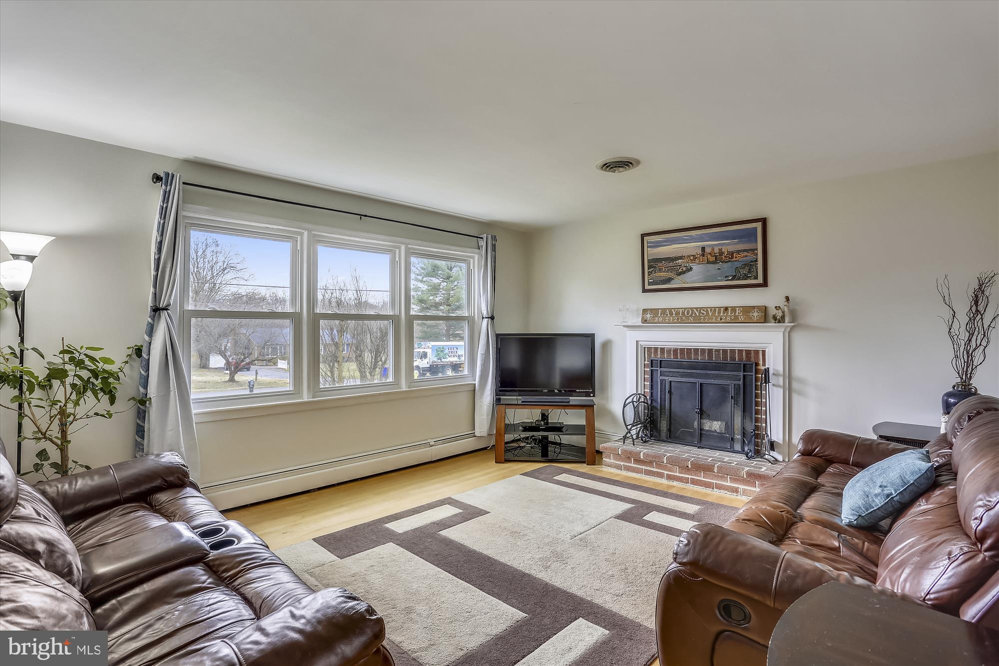 20904 Brooke Knolls Road Gaithersburg, MD 20882 - Photo 10 of 40 Gallery Image 10