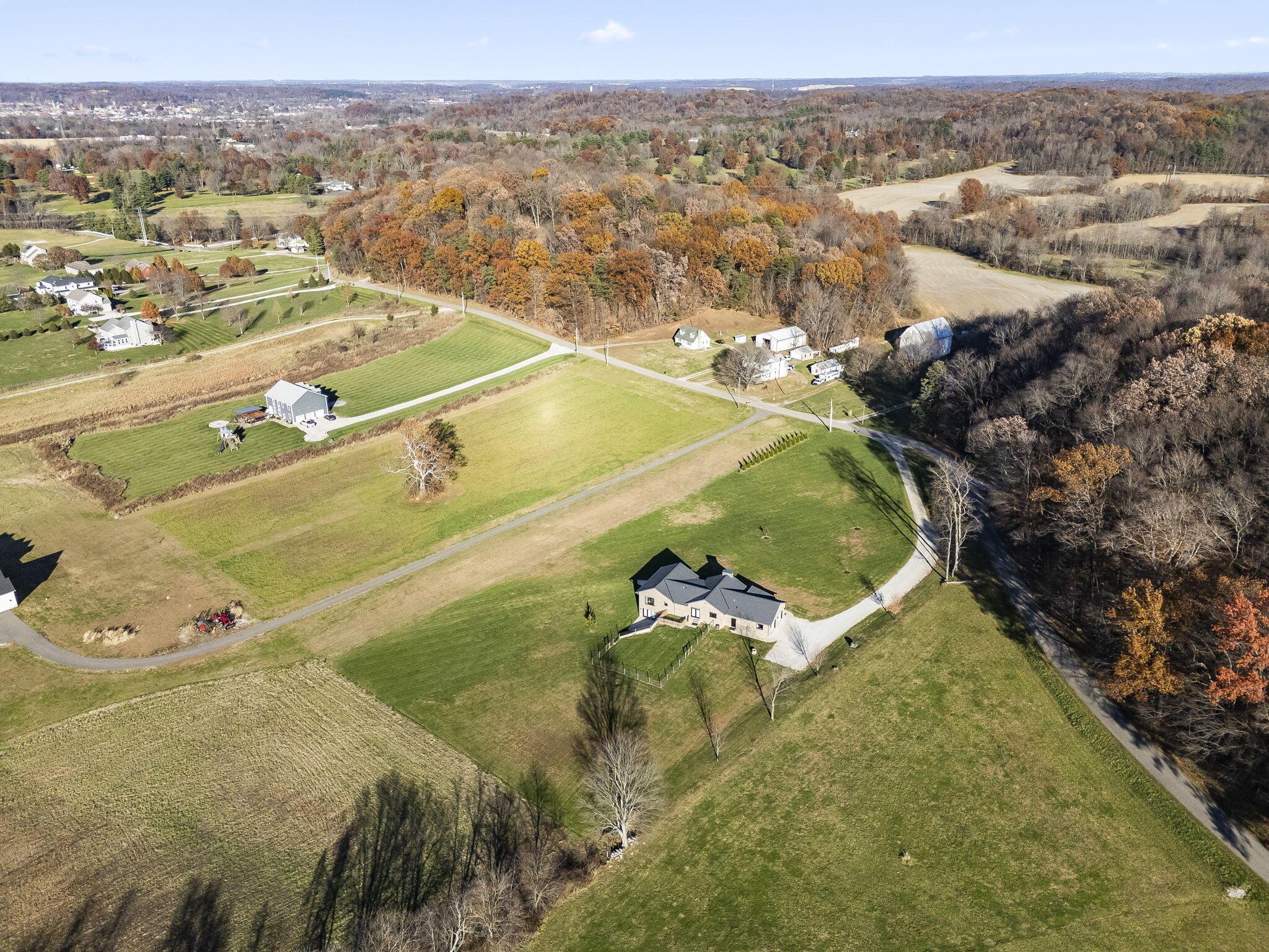 3489 Country Club Road Southwest Lancaster, OH 43130 - Photo 5 of 68 overhead