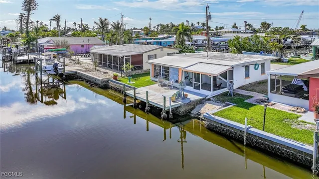 $329,900 | 11494 May Street, Matlacha, FL 33993