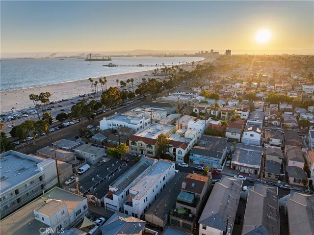 $1,759,000 | 28 Argonne Avenue, Long Beach, CA 90803