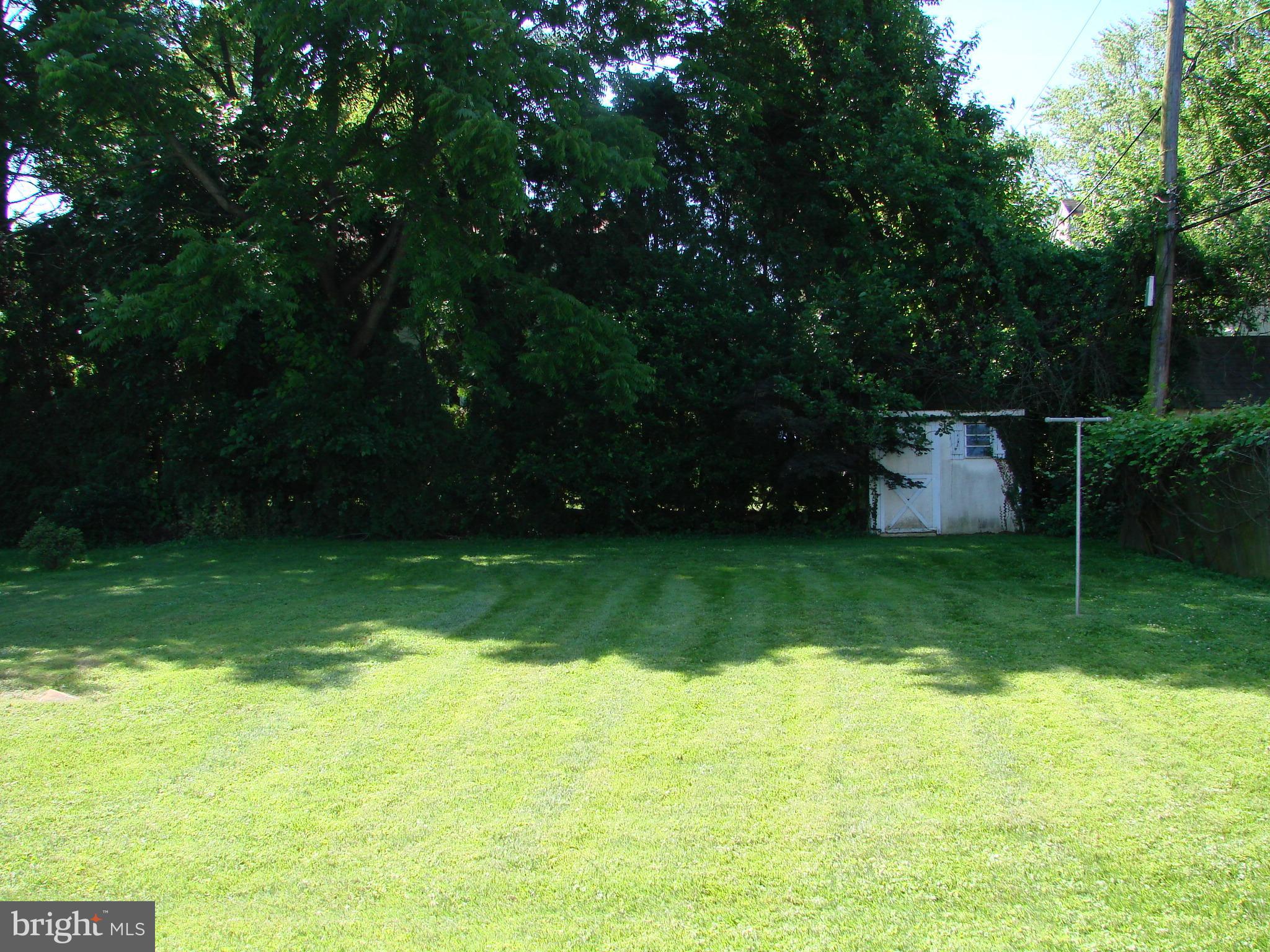 391 Sugartown Road Wayne, PA 19087 - Photo 5 of 20 Backyard
