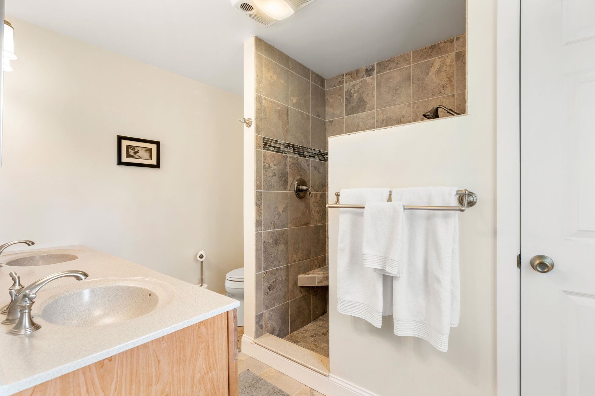 375 Winnacunnet Road Hampton, NH 03842 - Photo 17 of 40