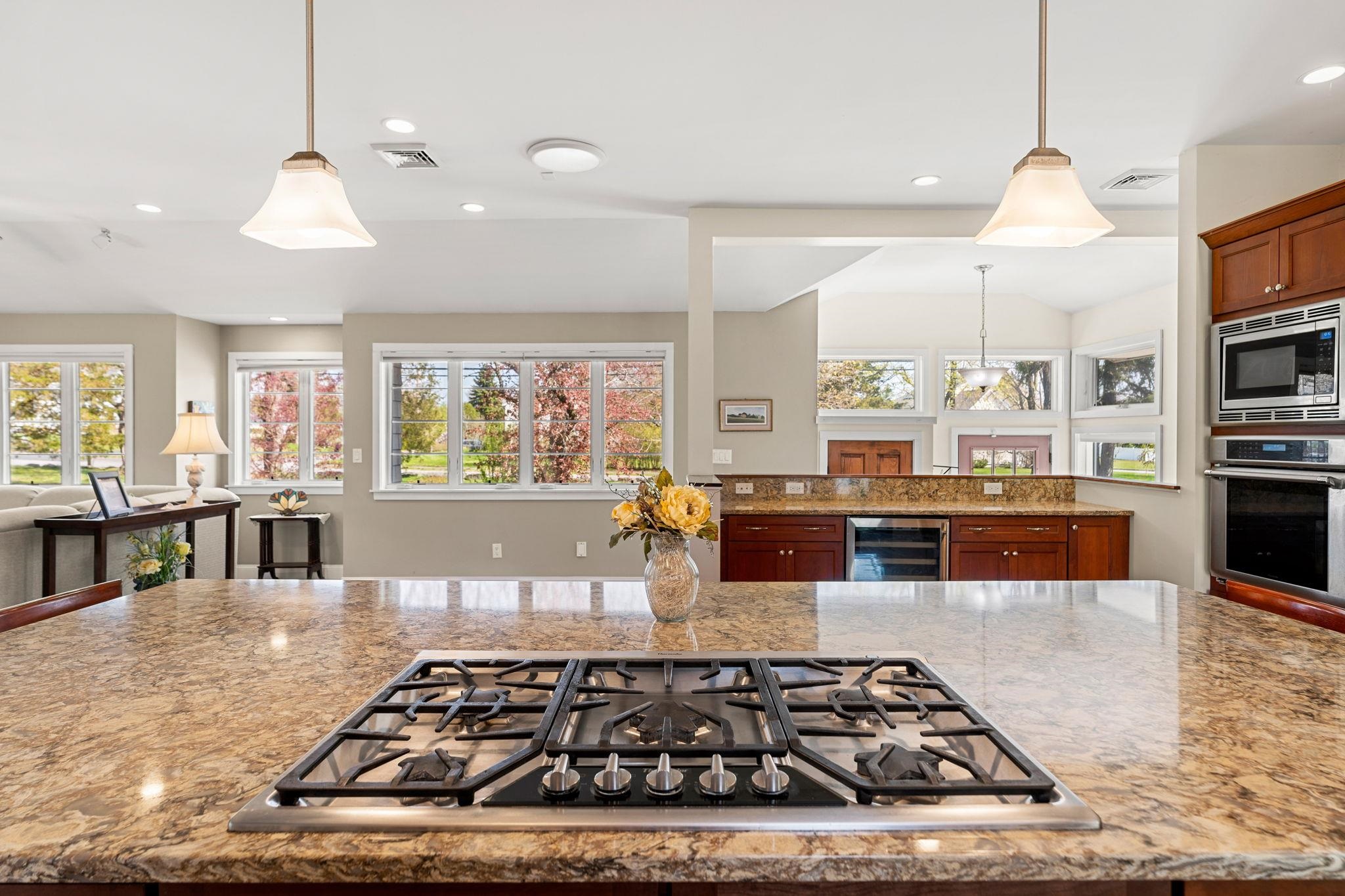 375 Winnacunnet Road Hampton, NH 03842 - Photo 5 of 40
