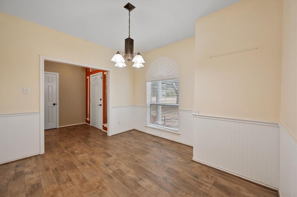 5250 Plainview Road Midlothian, TX 76065 - Photo 11 of 37 a view of an empty room with a window
