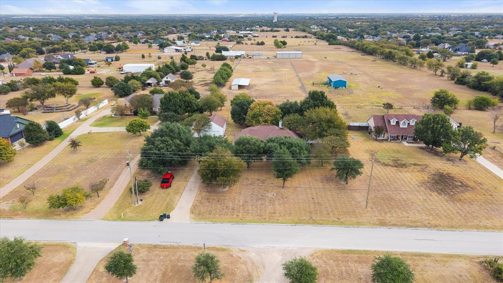 5250 Plainview Road Midlothian, TX 76065 - Photo 34 of 37 an aerial view of residential houses with outdoor space