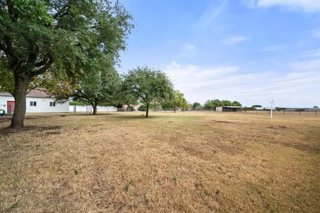 a view of outdoor space with city view