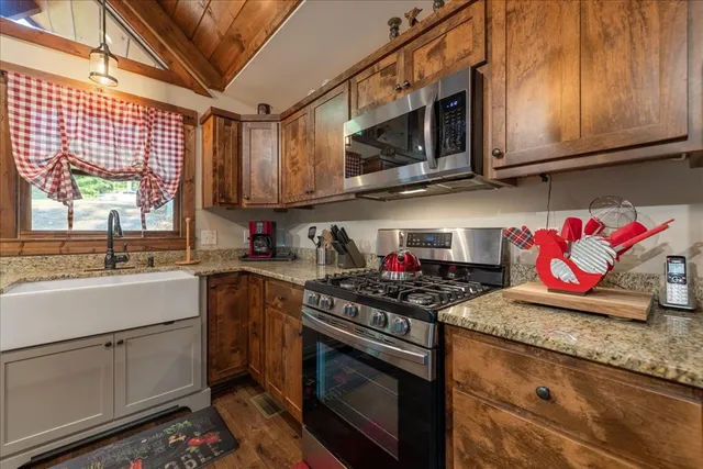 $609,000 | 155 Hawks Ridge Drive, Mineral Bluff, GA 30559