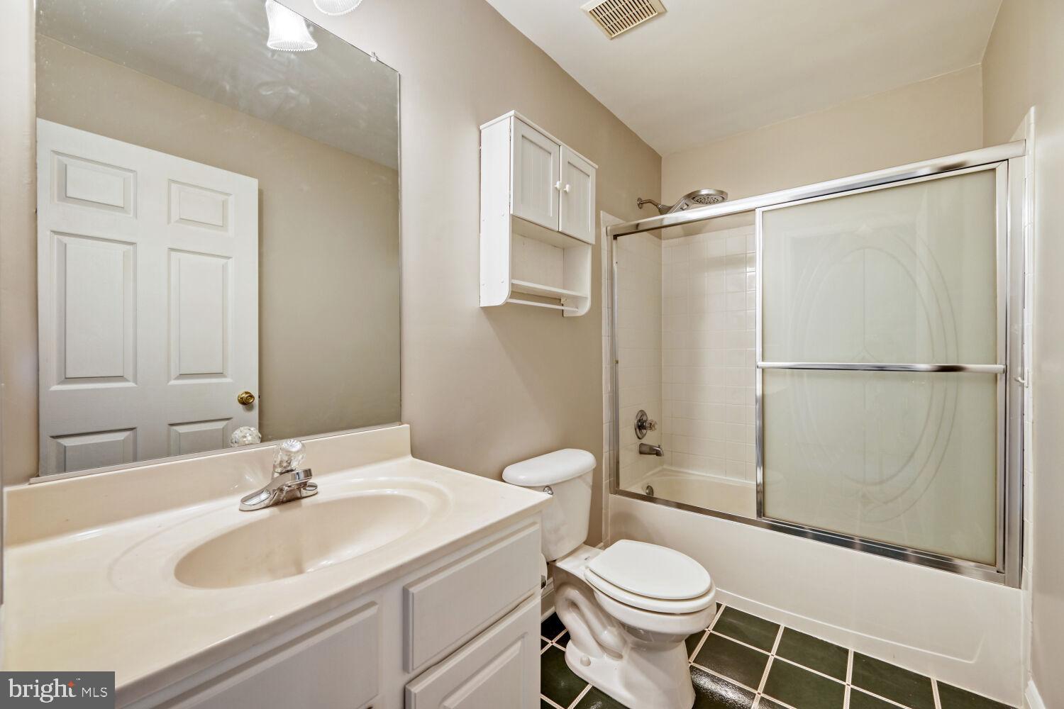 8719 Capistrano Way Odenton, MD 21113 - Photo 16 of 37