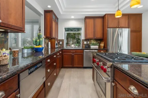 $2,195,000 | 7521 Navigator Circle, Carlsbad, CA 92011