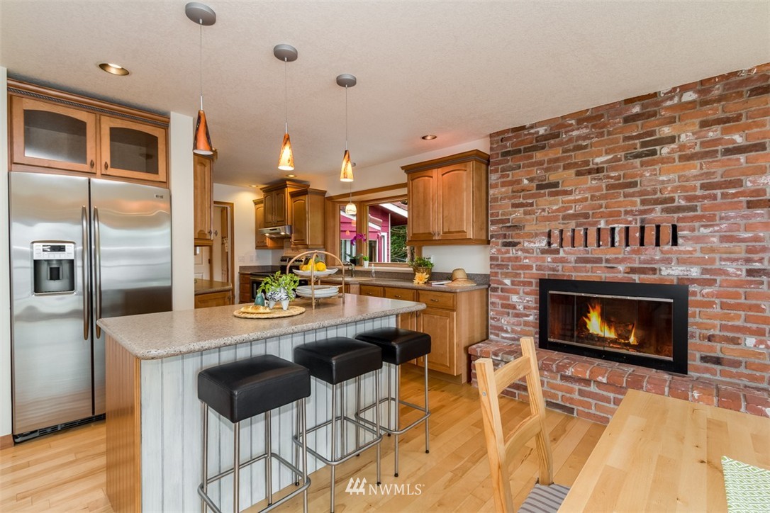 21200 President Point Road Northeast Kingston, WA 98346 - Photo 13 of 24 Gallery Image 13