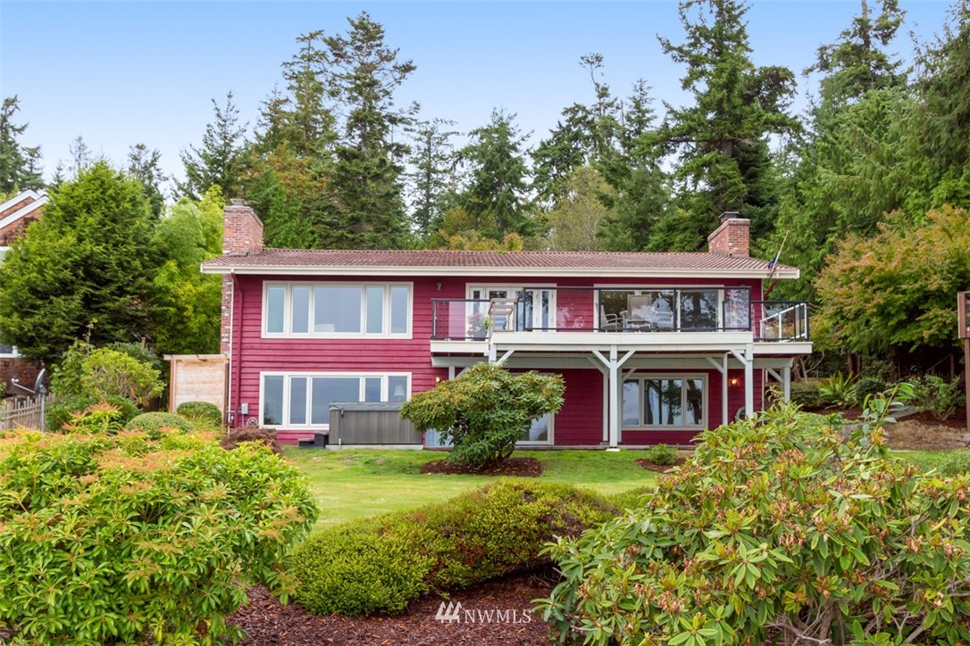 21200 President Point Road Northeast Kingston, WA 98346 - Photo 4 of 24 Gallery Image 4