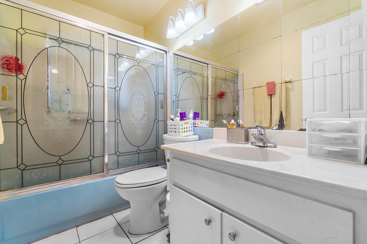 22768 Southwest 64th Way Boca Raton, FL 33428 - Photo 13 of 22 013-22768Southwest64thWay-BocaRaton-FL-3