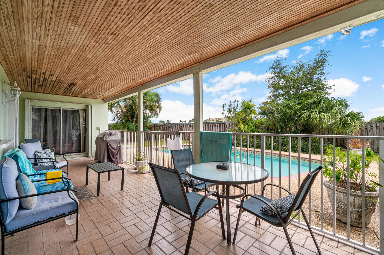 22768 Southwest 64th Way Boca Raton, FL 33428 - Photo 18 of 22 018-22768Southwest64thWay-BocaRaton-FL-3