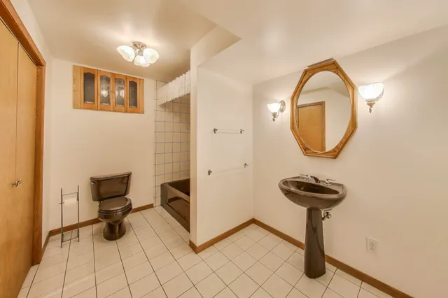 $664,500 | 31700 118th Street, Randall, WI 53181