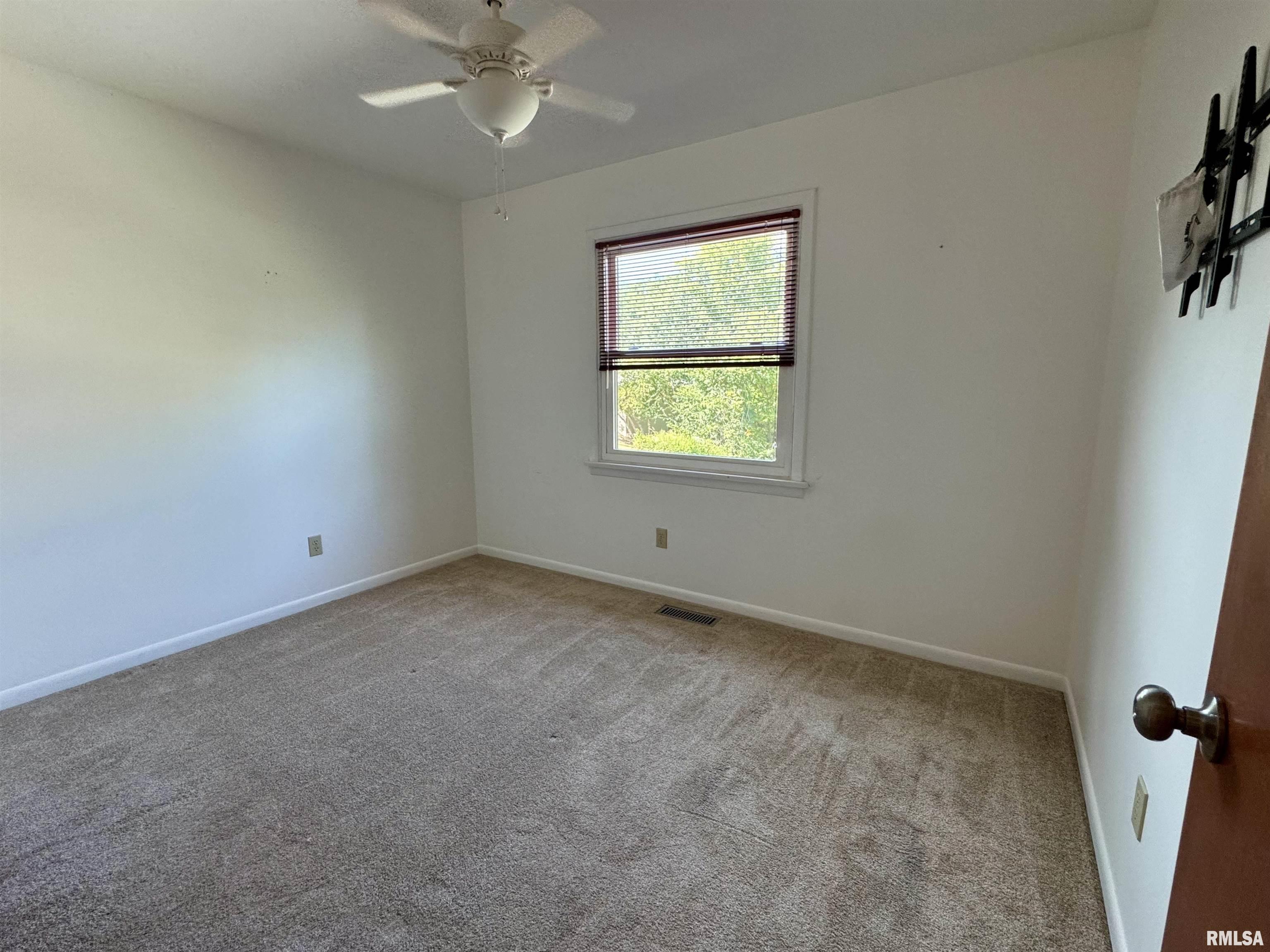1707 Riverview Drive Macomb, IL 61455 - Photo 27 of 59