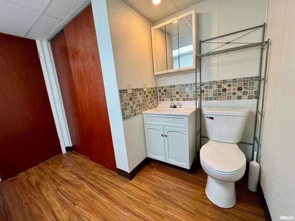 $193,000 | 1707 Riverview Drive, Macomb, IL 61455