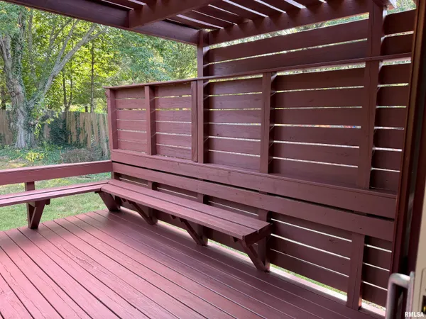 $193,000 | 1707 Riverview Drive, Macomb, IL 61455