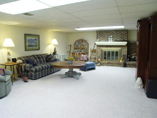 5772 Dover Road Rockford, IL 61109 - Photo 5 of 6 Gallery Image 5