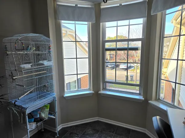 $300,000 | 1914 Quaker Hollow Lane, Streamwood, IL 60107