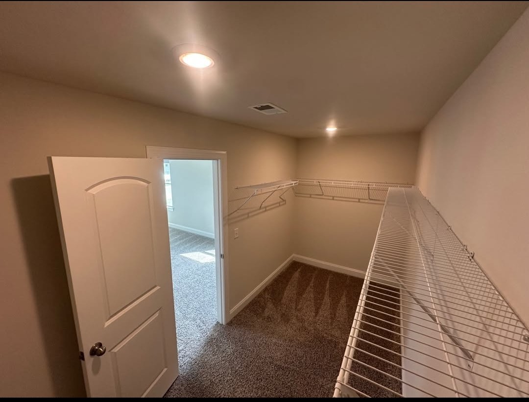 1906 Cascade Court Lebanon, TN 37087 - Photo 9 of 18 a view of a garage